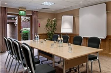 Hilton East Midlands Airport