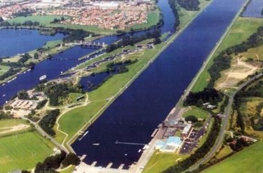 Holme Pierrepont Country Park National Watersports